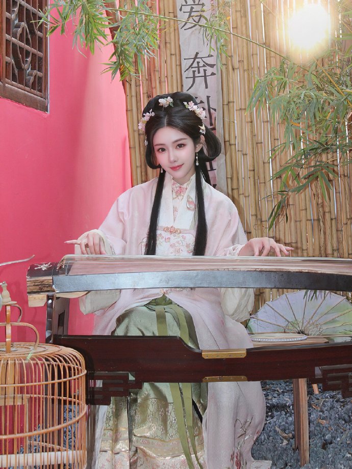 天国与地狱 封面